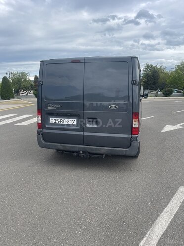 Ford Transit-2
