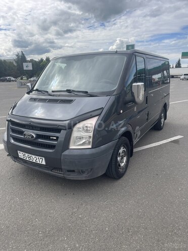 Ford Transit-1