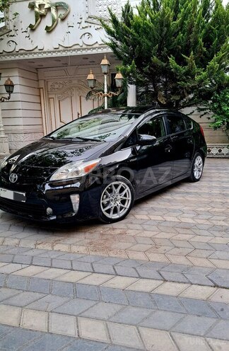 Toyota Prius-1