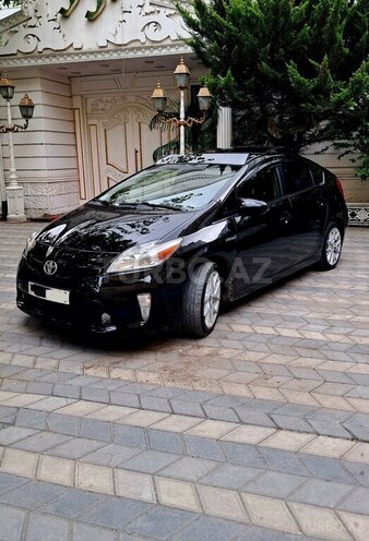 Toyota Prius-6