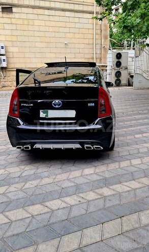 Toyota Prius-9