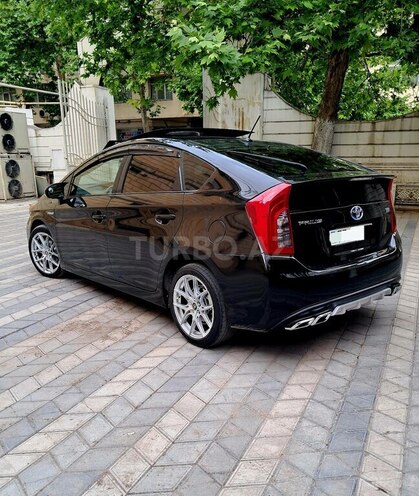 Toyota Prius-19