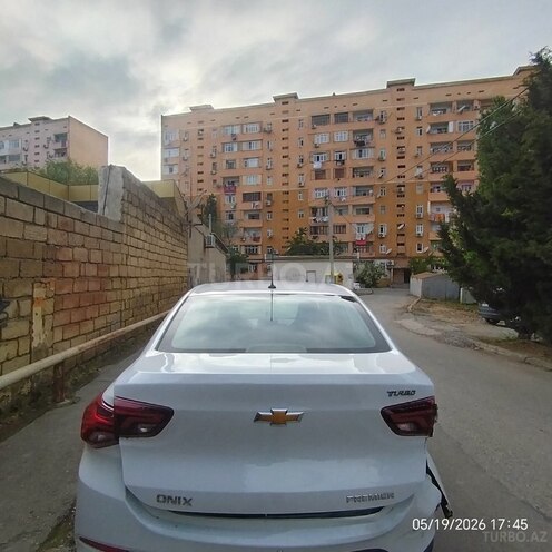 Chevrolet Onix-6