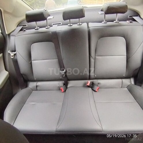 Chevrolet Onix-10