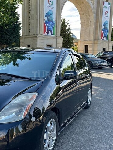Toyota Prius-3