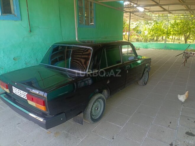 LADA (VAZ) 2107-4