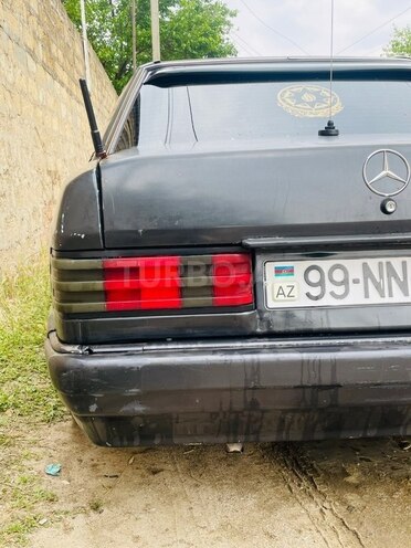Mercedes 190-2