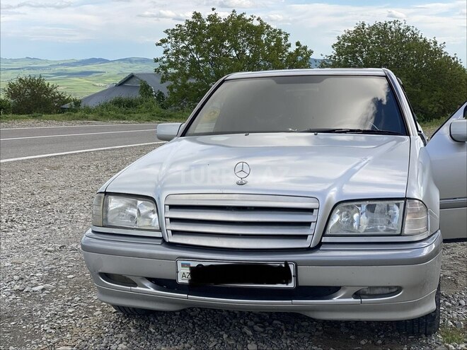 Mercedes C 180-3