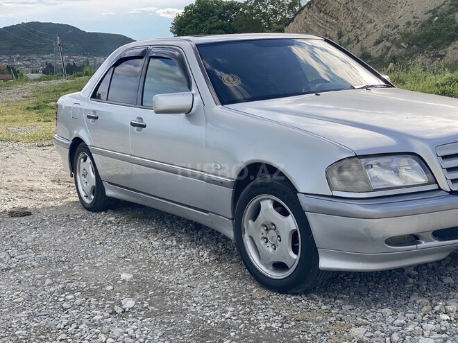 Mercedes C 180-10