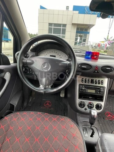 Mercedes A 210-5