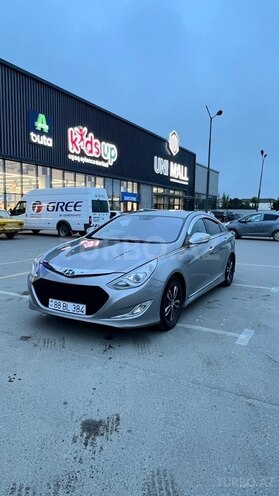 Hyundai Sonata-2