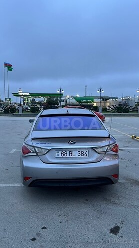 Hyundai Sonata-9