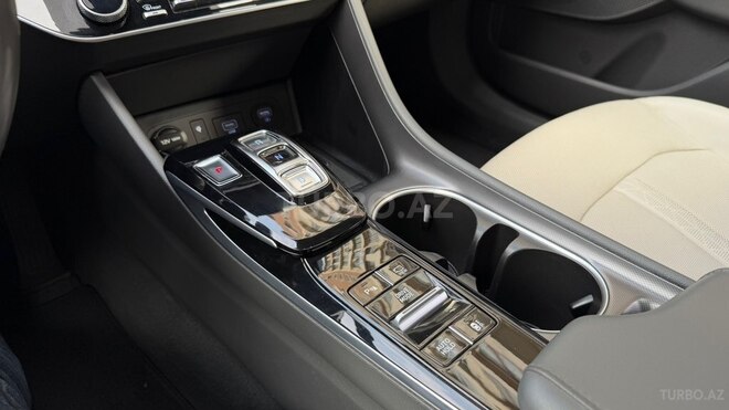 Hyundai Sonata-13
