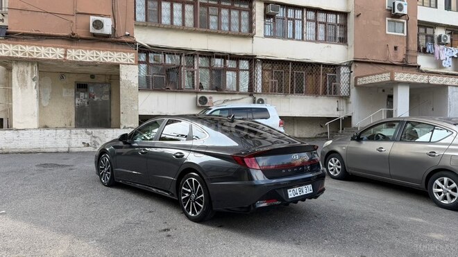 Hyundai Sonata-3