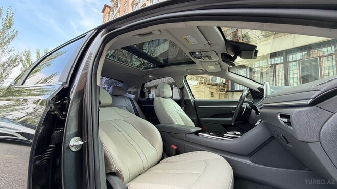 Hyundai Sonata-8