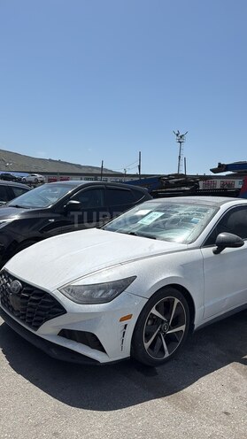 Hyundai Sonata-2