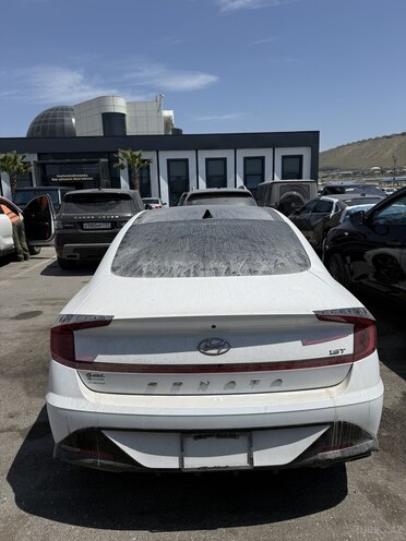 Hyundai Sonata-4
