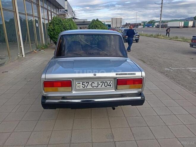 LADA (VAZ) 2107-2