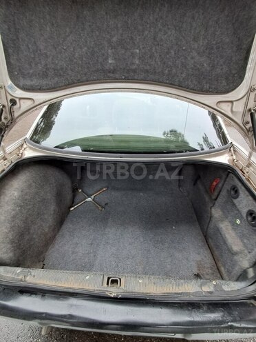 Opel Omega-11