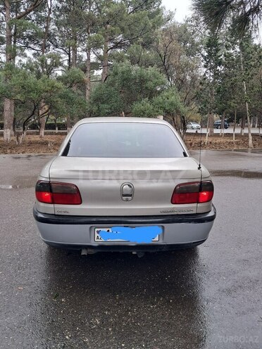 Opel Omega-18