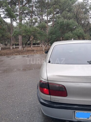Opel Omega-21