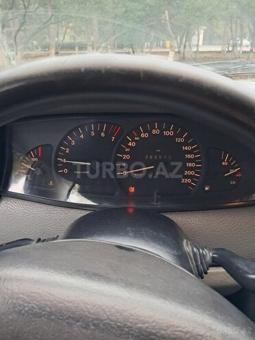 Opel Omega-19
