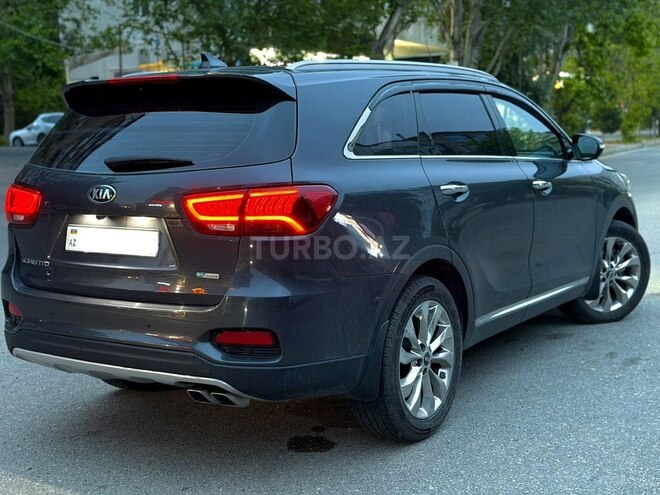 Kia Sorento-5