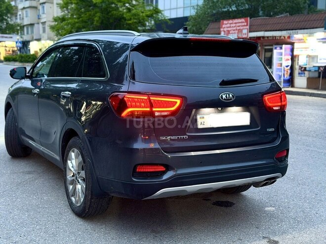 Kia Sorento-6