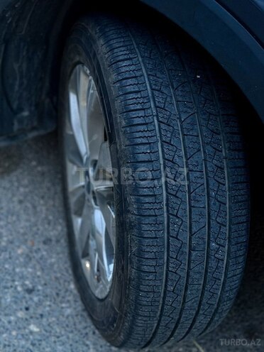 Kia Sorento-12
