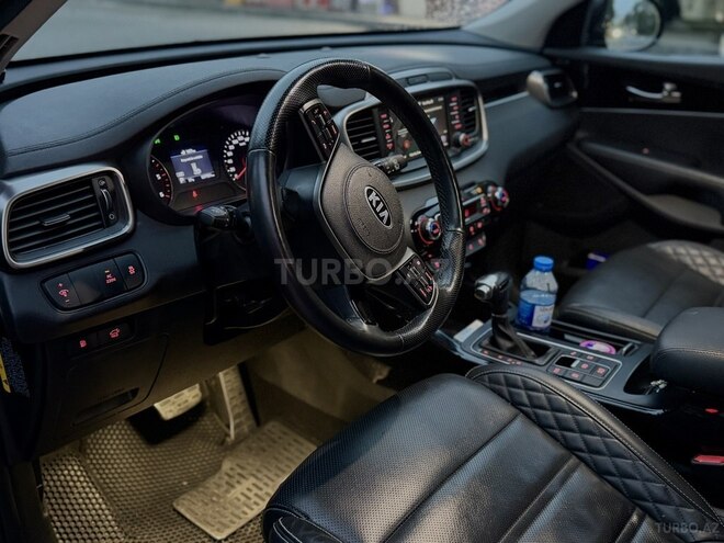 Kia Sorento-8