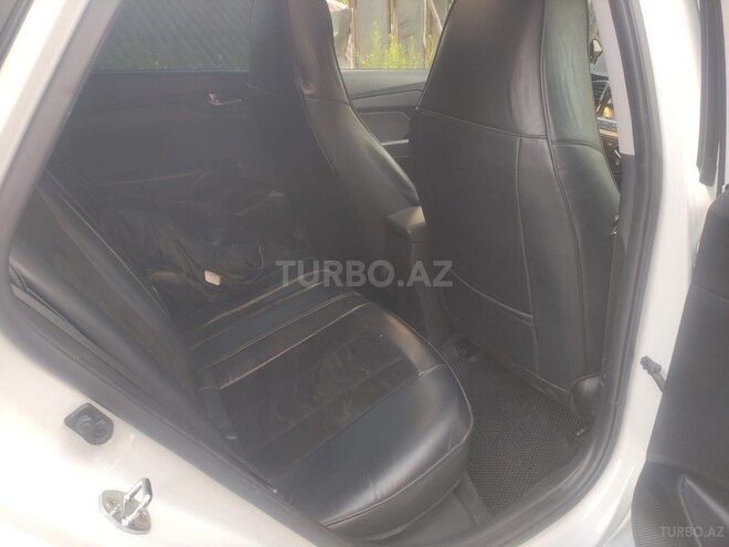 Hyundai Accent-6