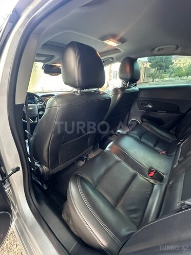 Chevrolet Cruze-10