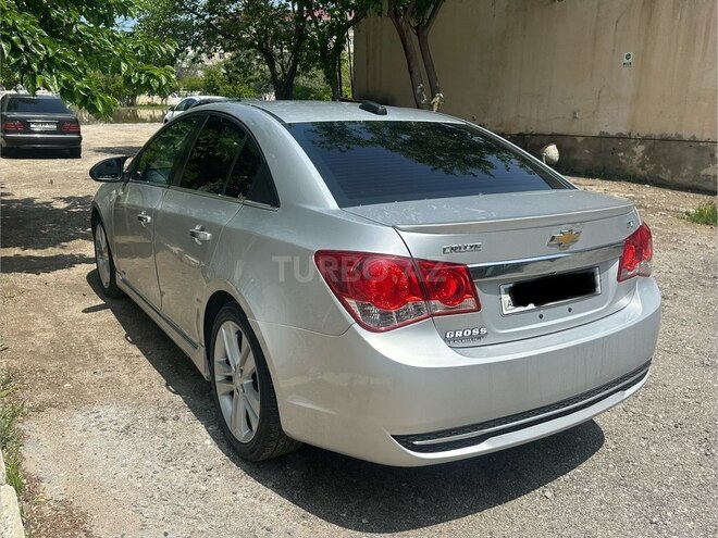 Chevrolet Cruze-6