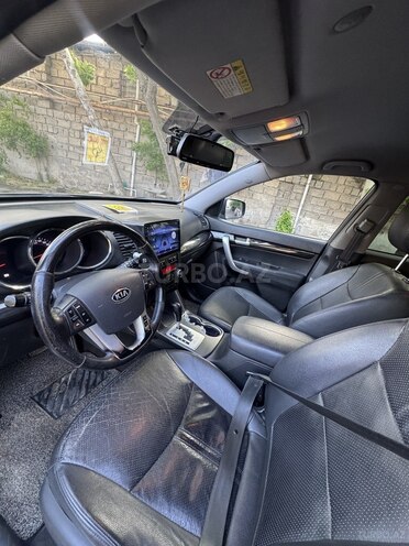 Kia Sorento-8