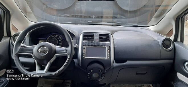 Nissan Note-7