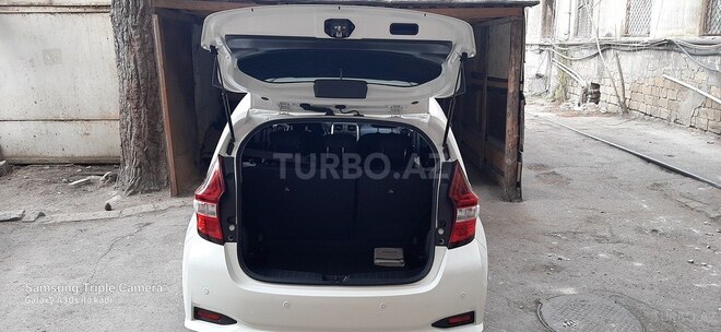 Nissan Note-9