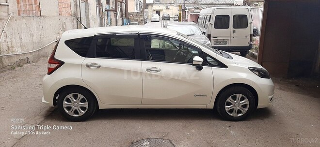 Nissan Note-4