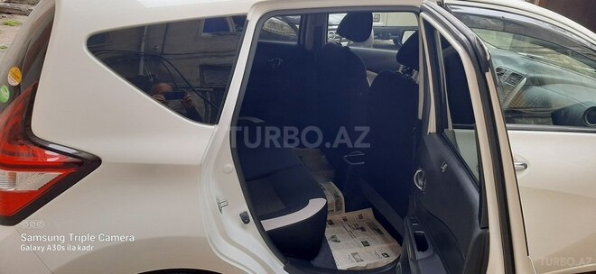 Nissan Note-5