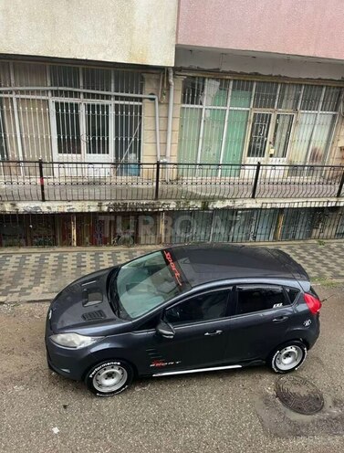 Ford Fiesta-7