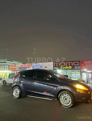 Ford Fiesta-4