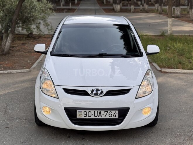 Hyundai i20-2