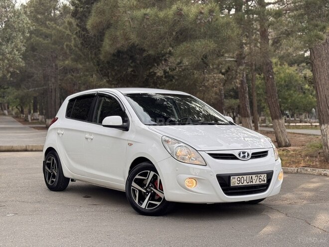 Hyundai i20-3