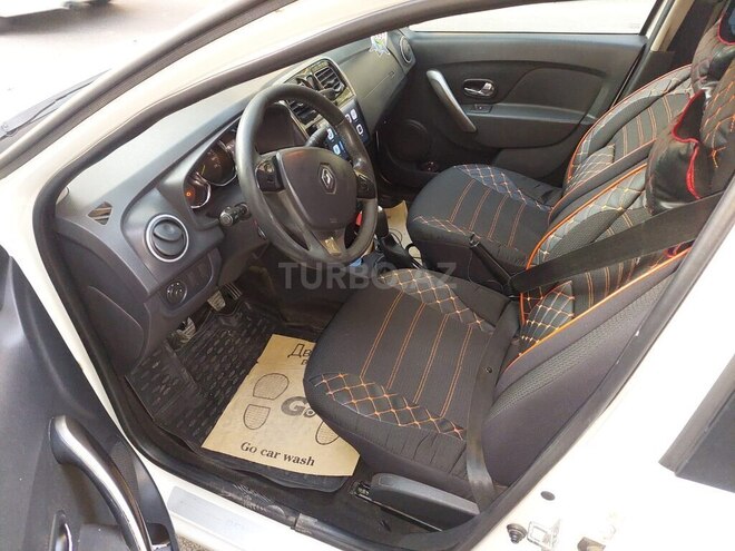Renault Logan-3