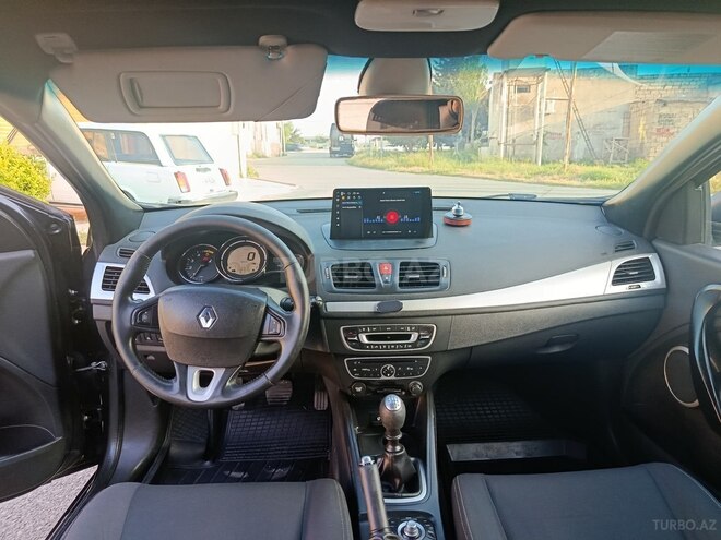 Renault Megane-7