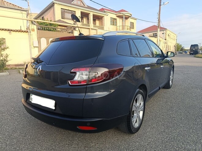 Renault Megane-10