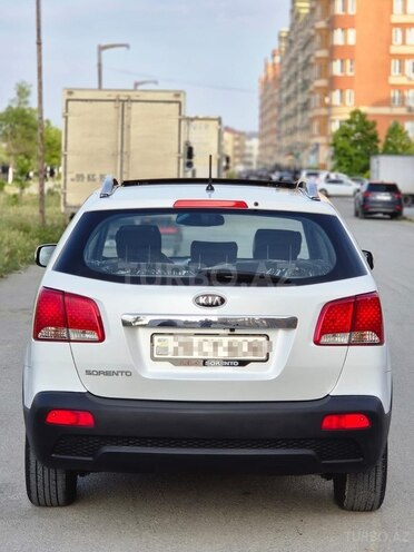 Kia Sorento-13