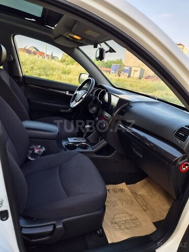 Kia Sorento-15