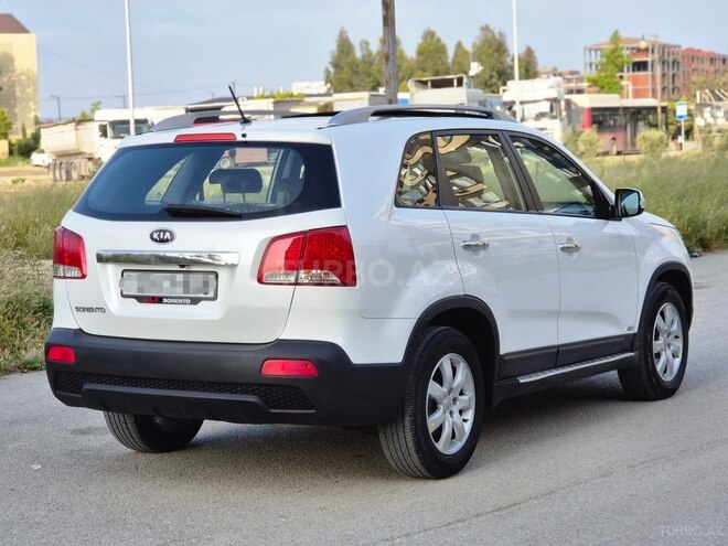 Kia Sorento-8