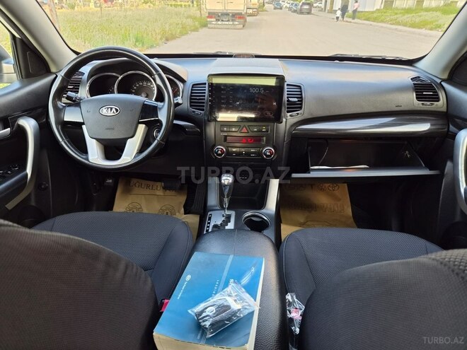 Kia Sorento-17