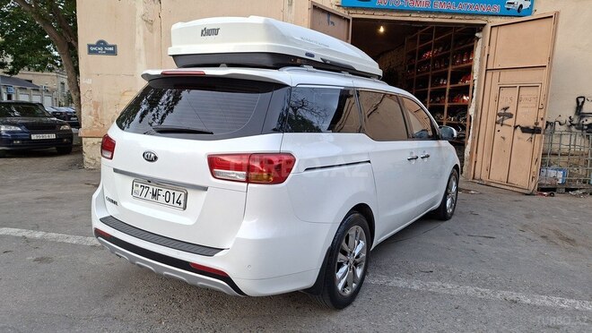 Kia Carnival-14